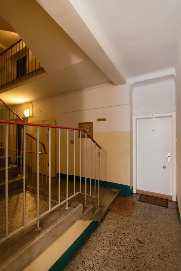 Absolute Ruhelage Im Zentrum Mit Parkplatz Apartment Виена Екстериор снимка