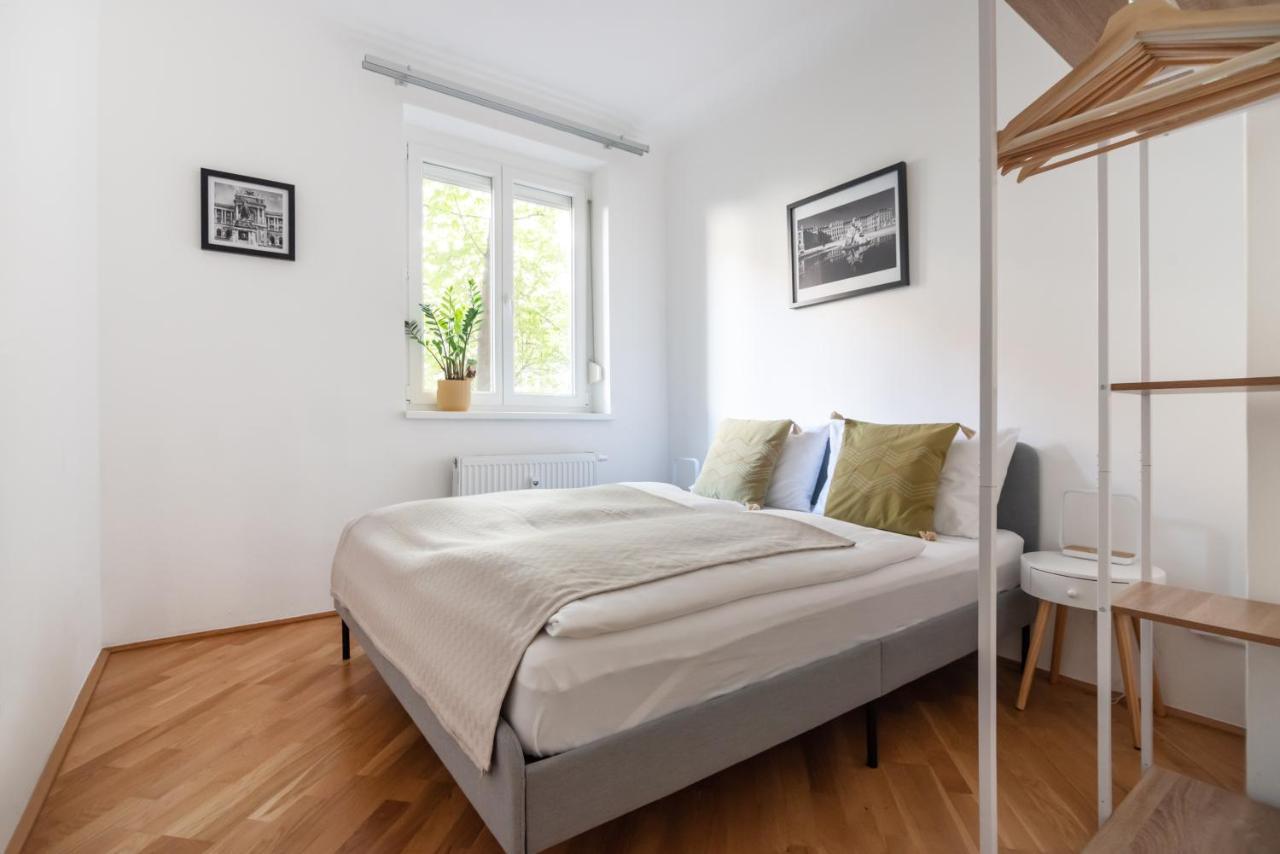Absolute Ruhelage Im Zentrum Mit Parkplatz Apartment Виена Екстериор снимка