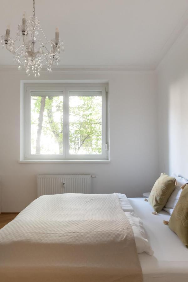 Absolute Ruhelage Im Zentrum Mit Parkplatz Apartment Виена Екстериор снимка