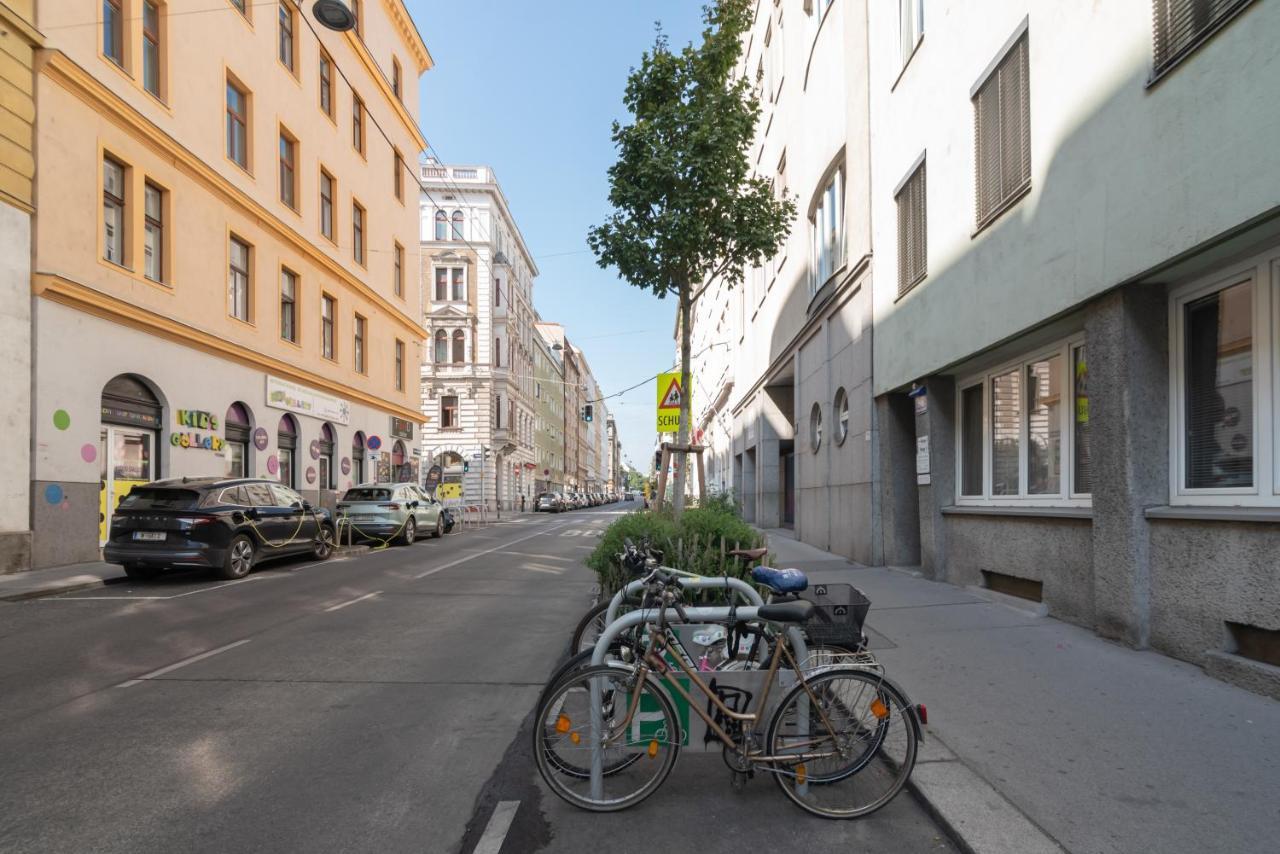 Absolute Ruhelage Im Zentrum Mit Parkplatz Apartment Виена Екстериор снимка