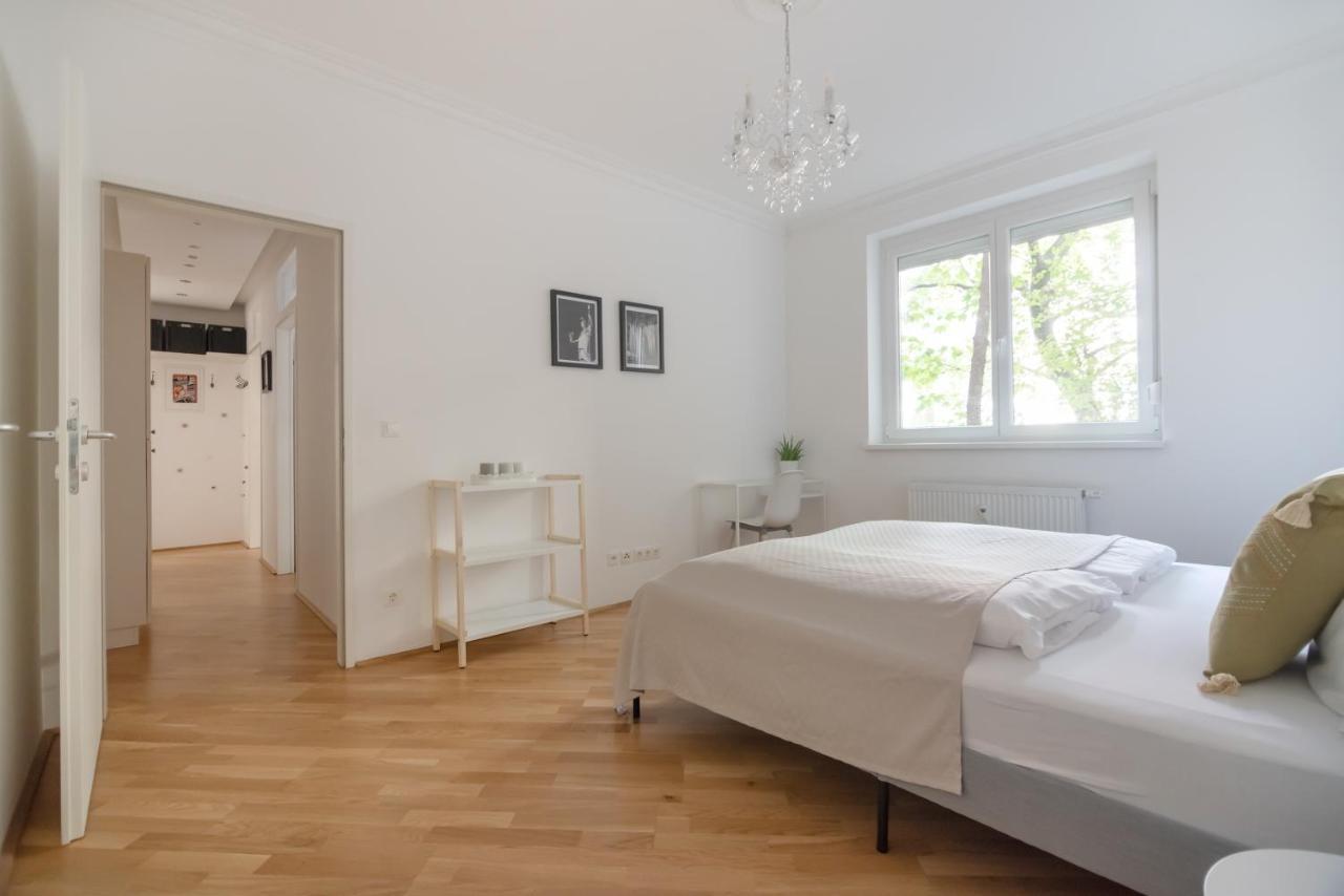 Absolute Ruhelage Im Zentrum Mit Parkplatz Apartment Виена Екстериор снимка